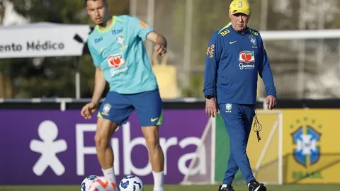 东詹禁区内受阻，芬尼-史密斯助力球队角色球员受益