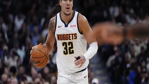 NBA季后赛骑士对猛龙G2赛事分析